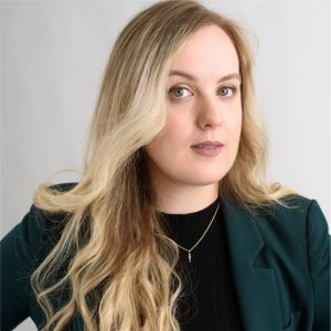 Kendra Headshot